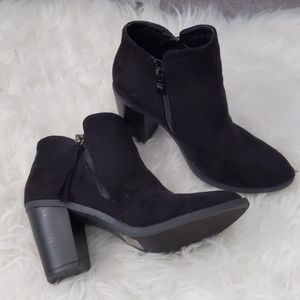 High heel boots